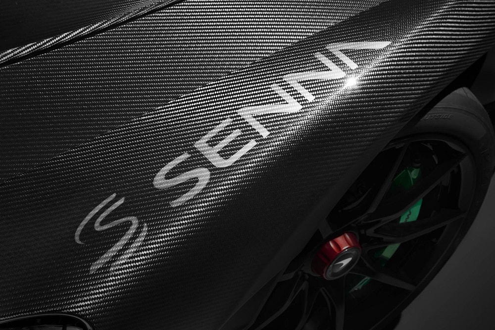 McLaren toont nieuwe Senna met Carbon Theme