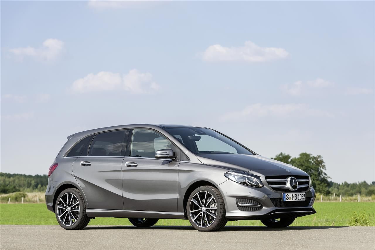 Mercedes onthult gefacelifte B-Klasse