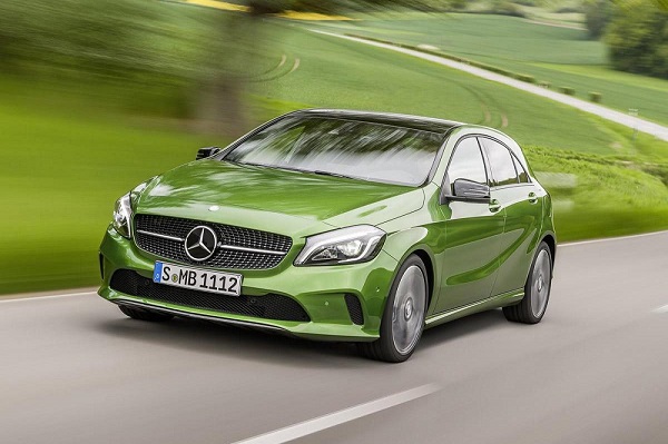 Mercedes stelt vernieuwde A-Klasse officieel voor