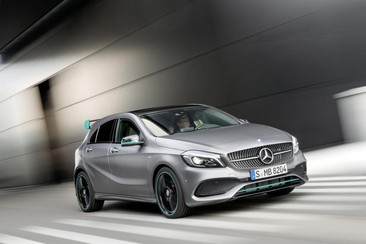 Mercedes stelt vernieuwde A-Klasse officieel voor