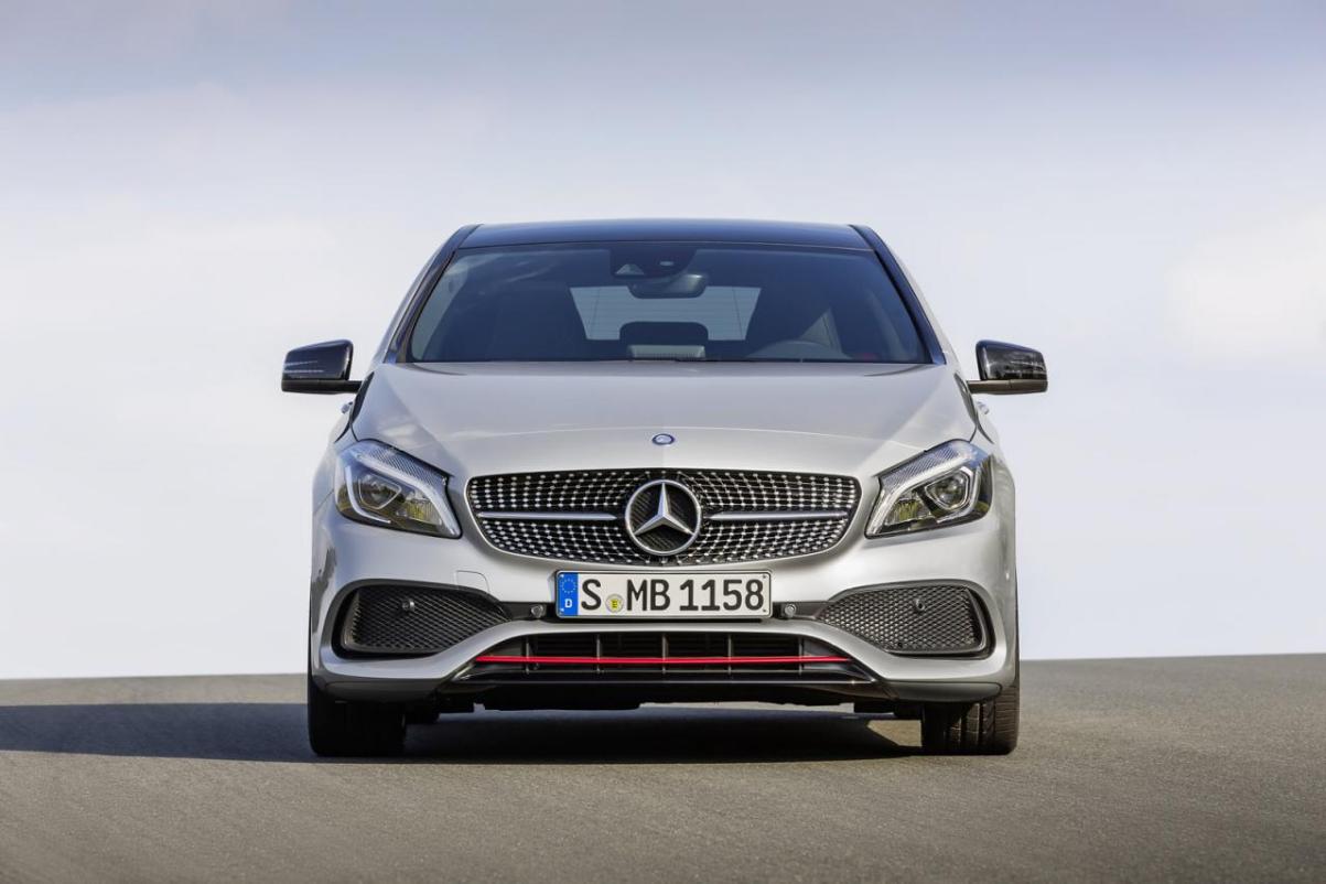 Mercedes stelt vernieuwde A-Klasse officieel voor