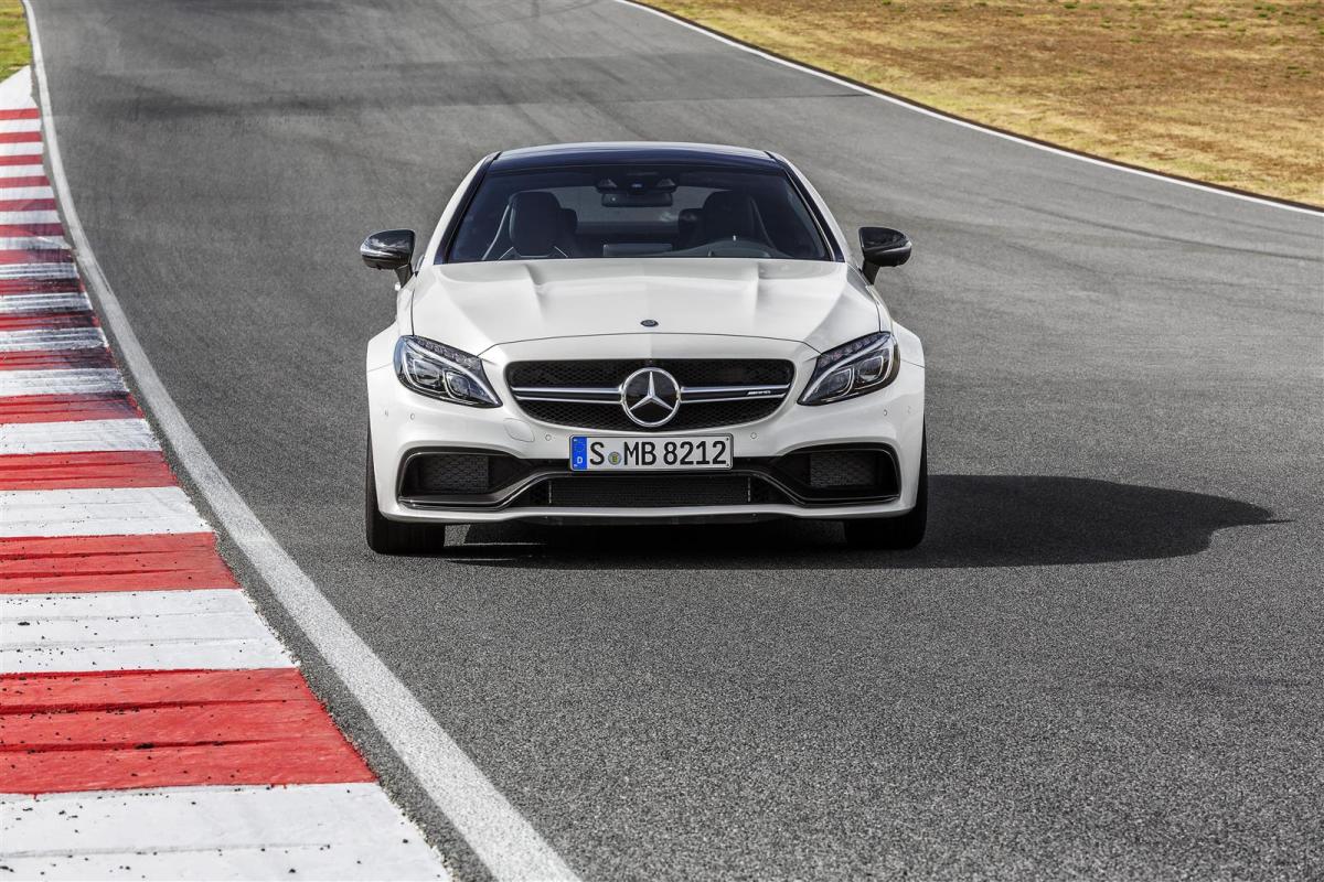 Mercedes-AMG stelt C63 Coupé officieel voor