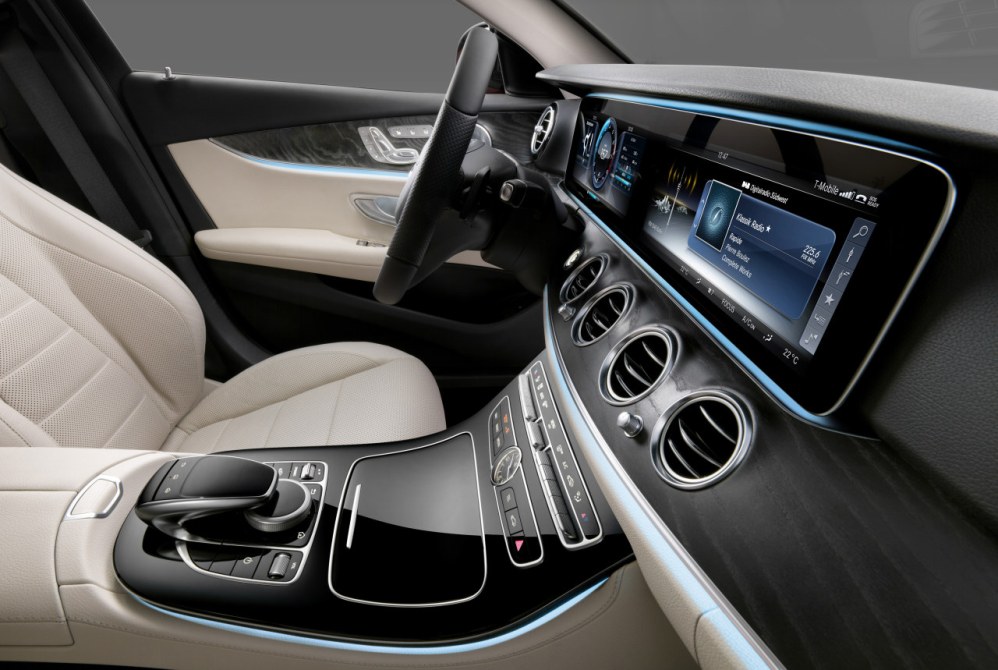 Mercedes toont interieur van nieuwe E-Klasse