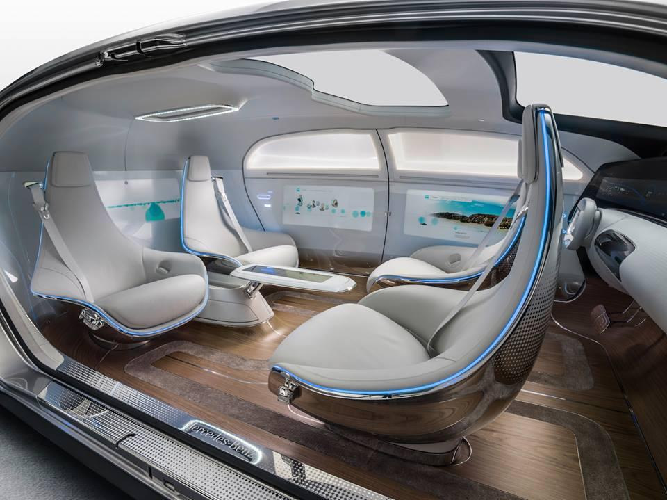 Mercedes stelt F 015 Luxury in Motion Concept voor in Las Vegas