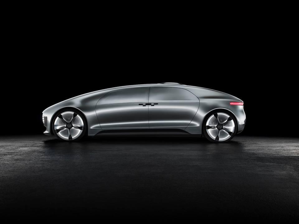 Mercedes stelt F 015 Luxury in Motion Concept voor in Las Vegas