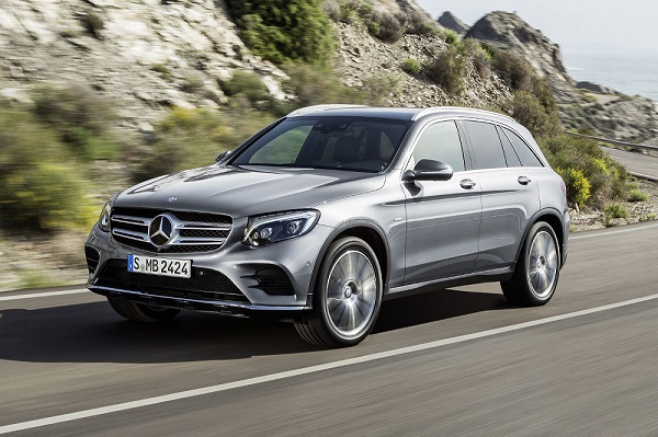 Mercedes haalt doek van nieuwe GLC