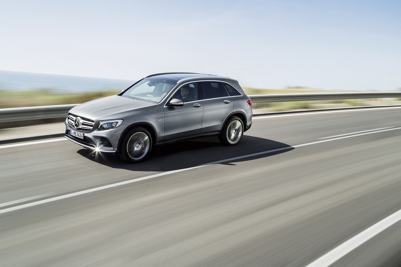 Mercedes haalt doek van nieuwe GLC