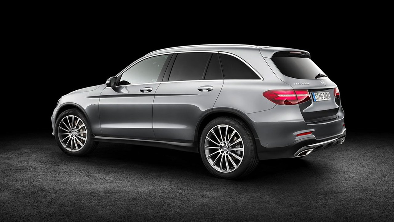 Mercedes haalt doek van nieuwe GLC