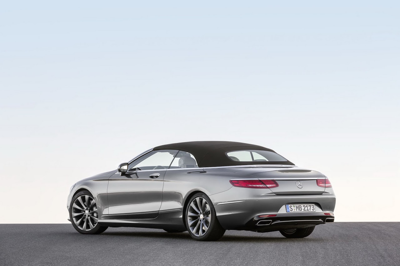 Mercedes stelt langverwachte S-Klasse en S63 AMG Cabrio voor