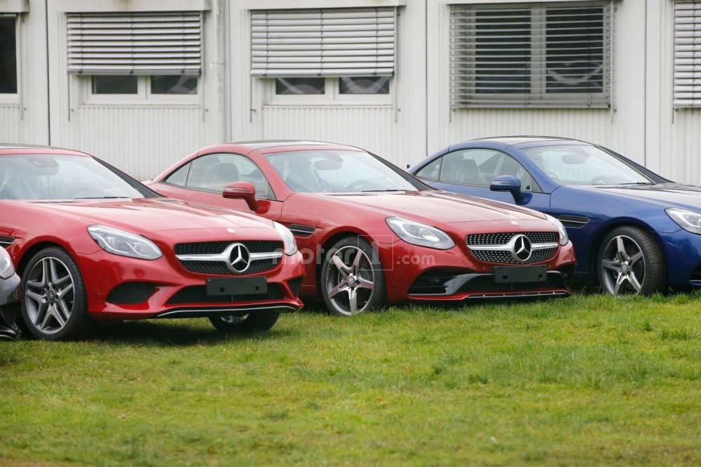 Mercedes SLC duikt ongecamoufleerd op