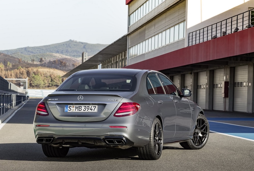 Nieuwe Mercedes-AMG E 63 en E 63 S laten concurrentie achter zich