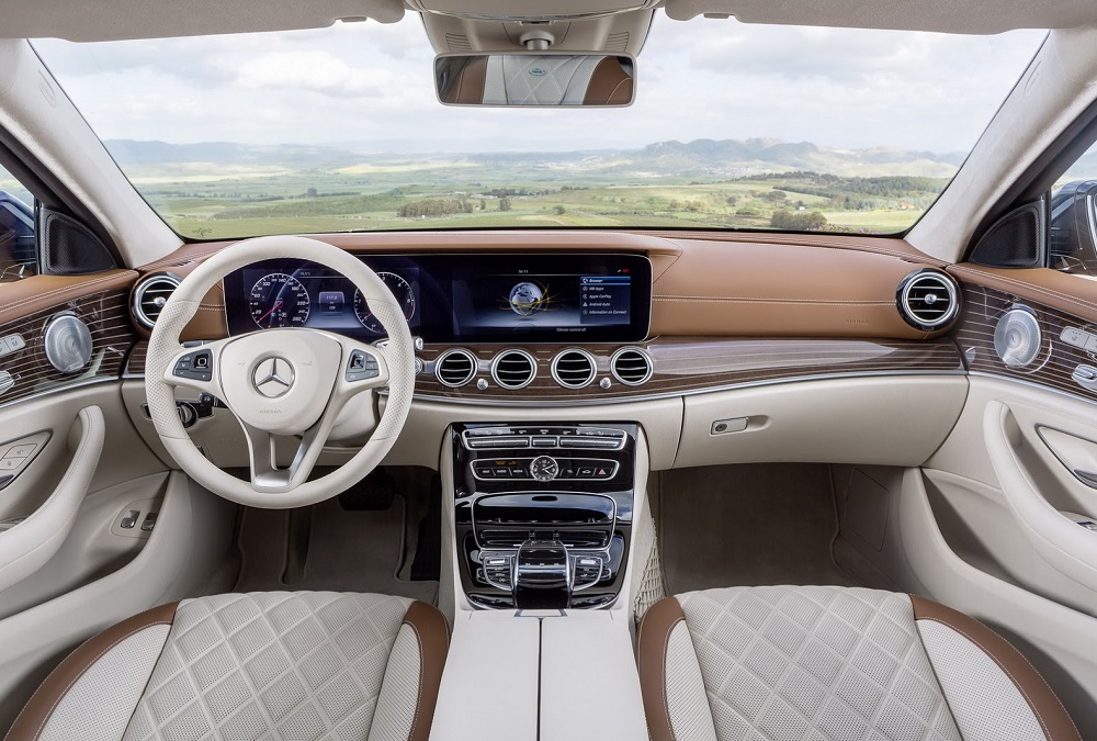 Mercedes haalt doek van nieuwe E-Klasse Break