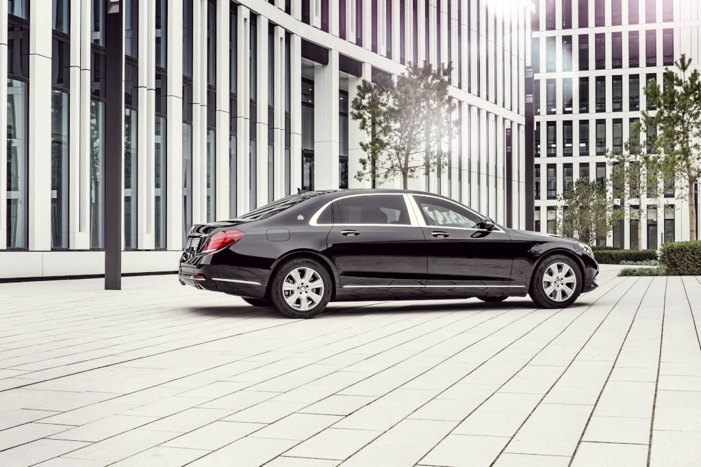 Nergens zo veilig als in de Mercedes-Maybach S 600 Guard