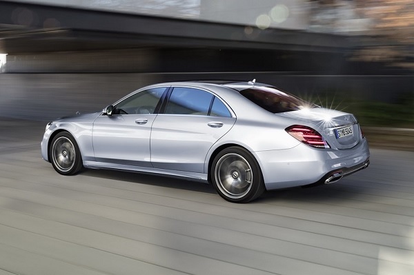 Verkoopcijfers juli 2017: Peugeot en Mercedes beleven mooie zomermaand