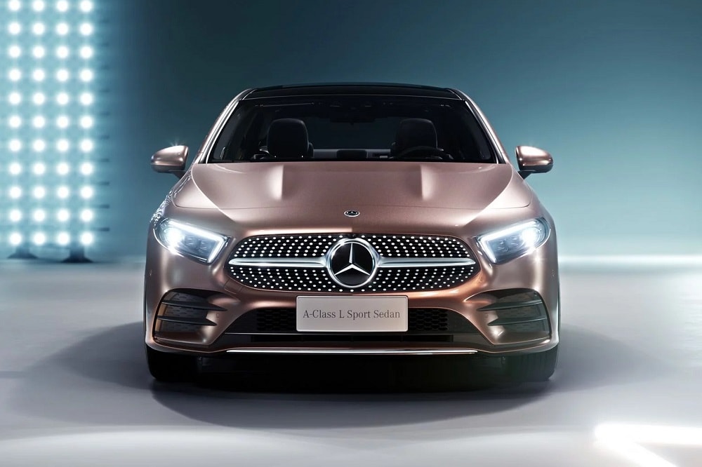 Mercedes A-Klasse L Sedan onthuld in China