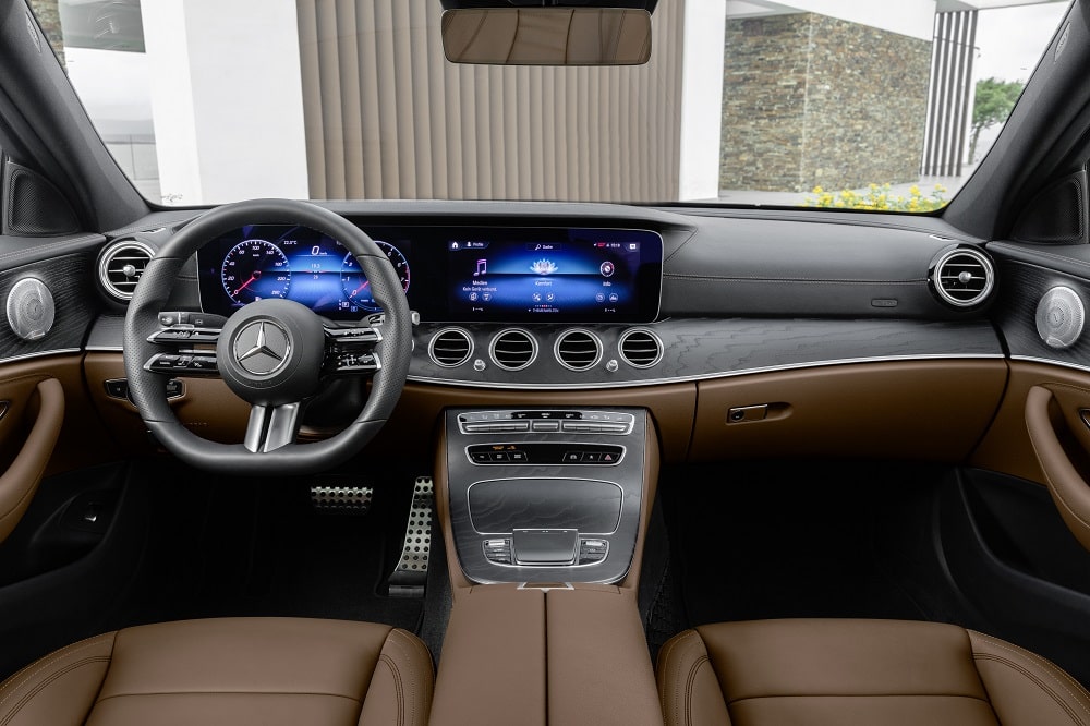 Mercedes Classe E Berline E 300 e 4MATIC 320 ch  traction intégrale (2020-2023)