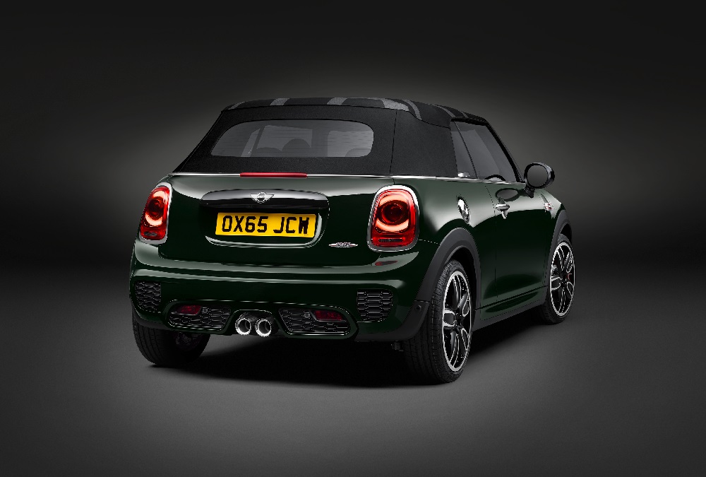 MINI stelt John Cooper Works Cabrio voor