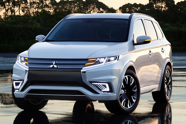 Mitsubishi deelt eerste foto's van Outlander PHEV Concept-S