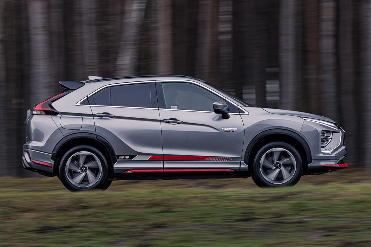 Mitsubishi Eclipse Cross 2025 extérieur côté