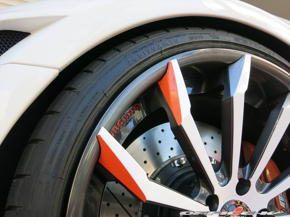 Mercedes SLS AMG Roadster door Office-K en FAB Design is blubberdik