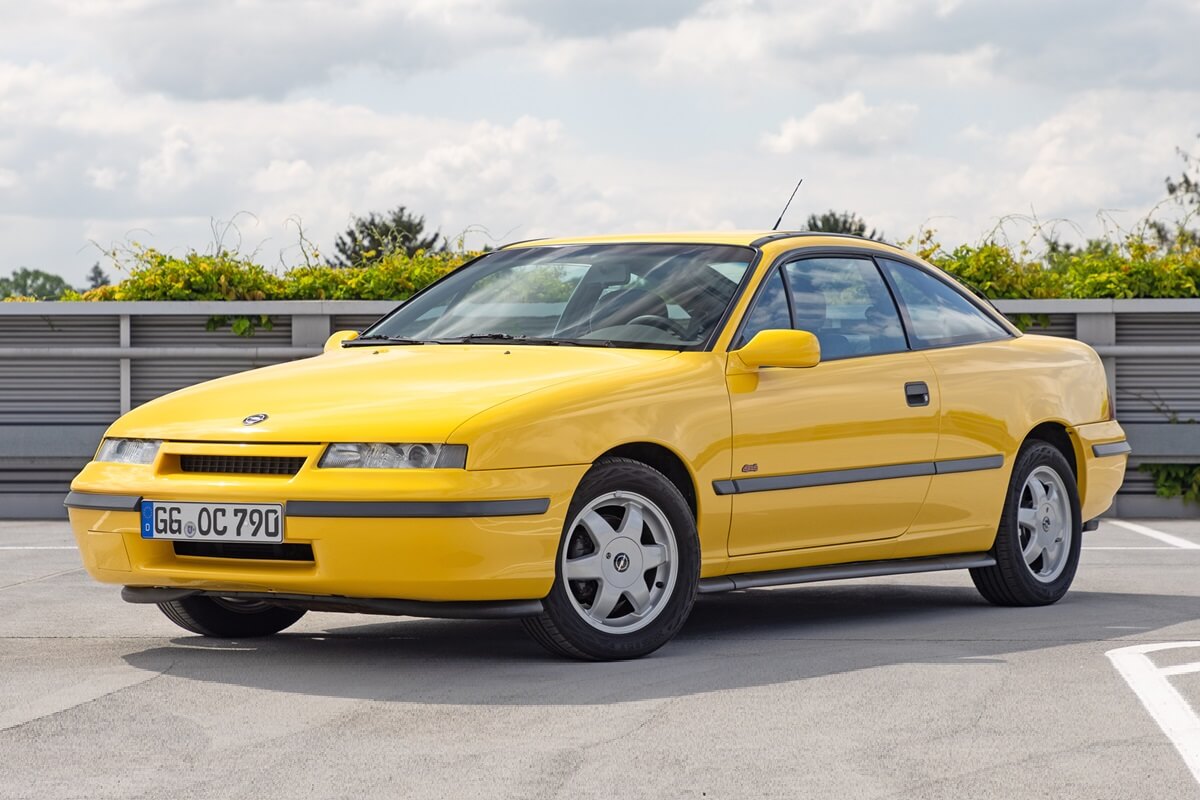 Opel Calibra 2.0i 16V 150 ch BVM traction intégrale (1989-1995)