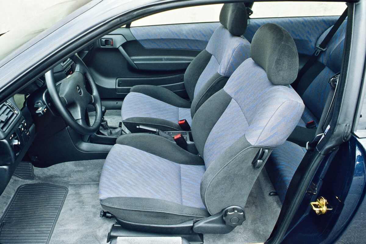 Opel Calibra 1989-1995 interieur