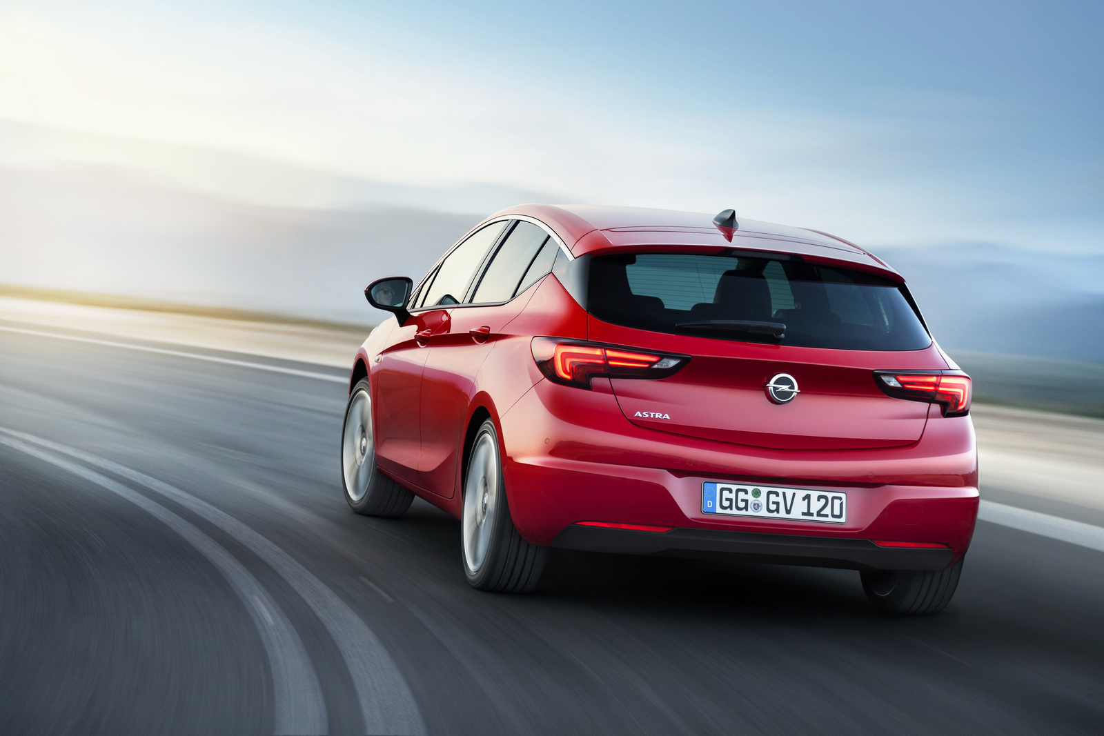 En dan nu officieel: de nieuwe Opel Astra