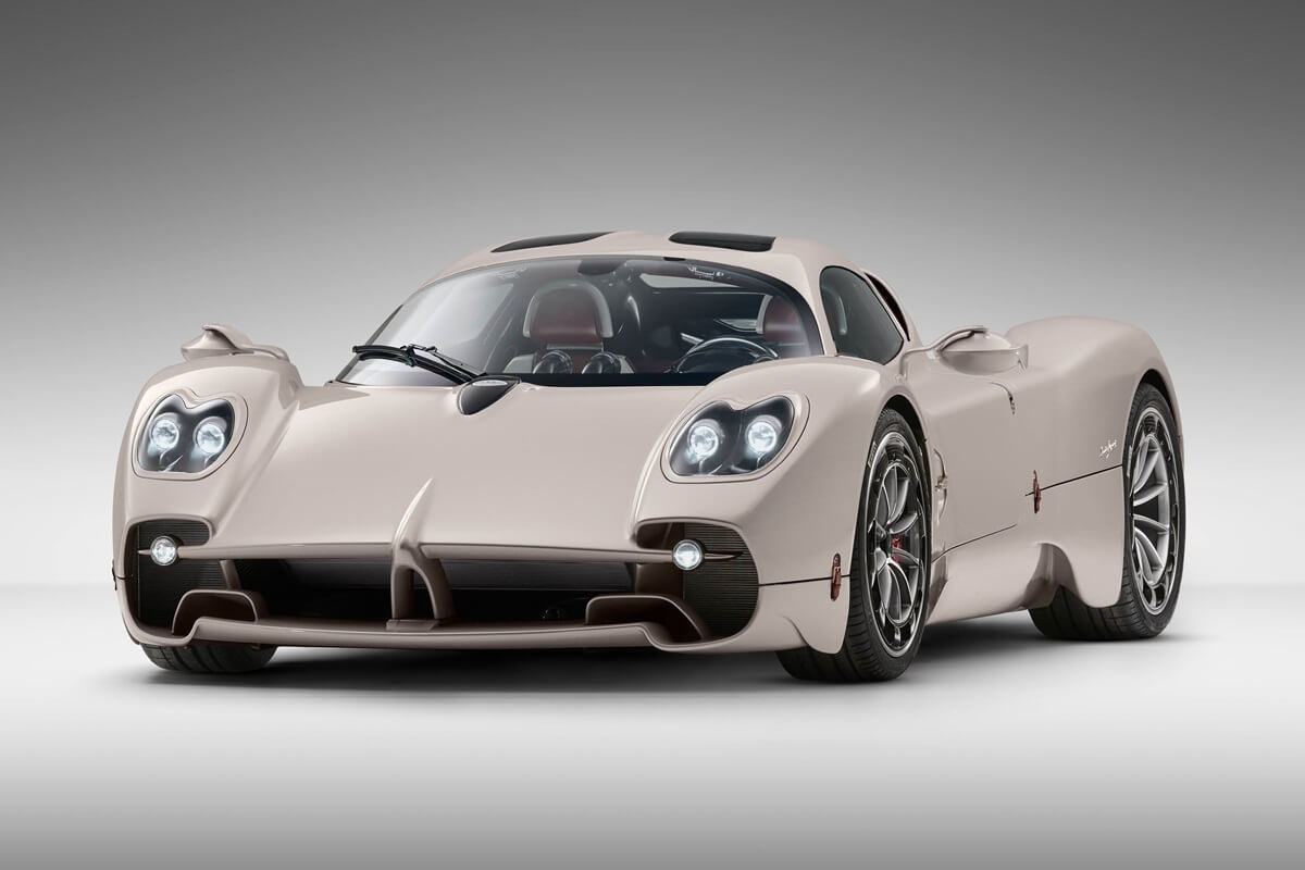 Pagani Utopia V12 864 ch   2024