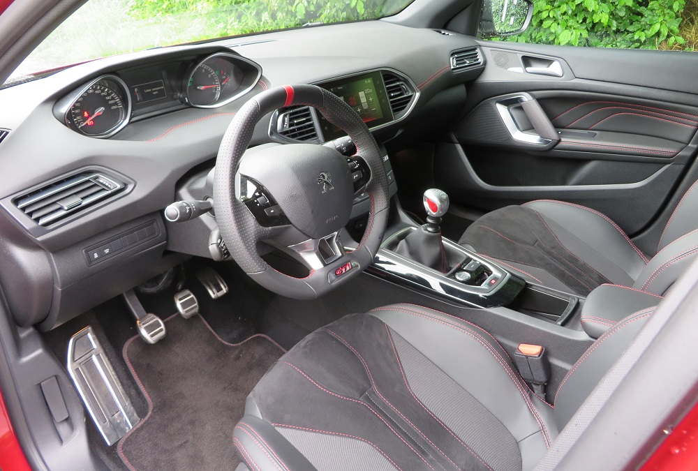 Rijtest: Peugeot 308 GTi 1.6 e-THP 270