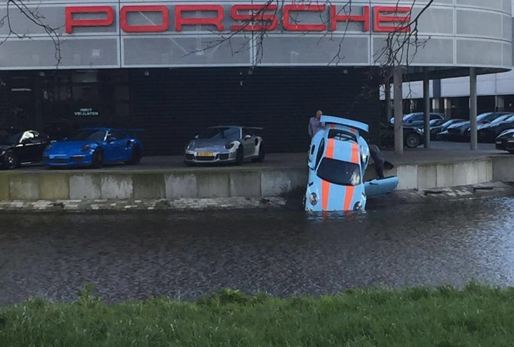 Exclusieve Porsche 911 GT3 RS blijkt dorstig