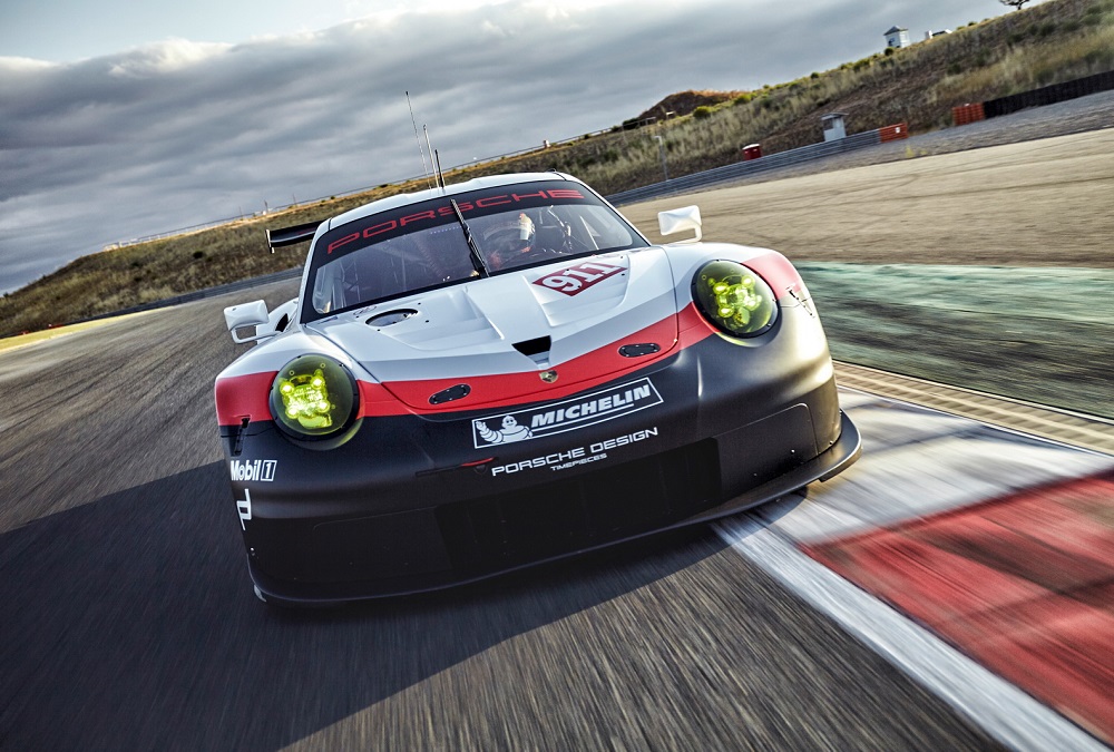 Revolutie: Porsche 911 RSR heeft middenmotor