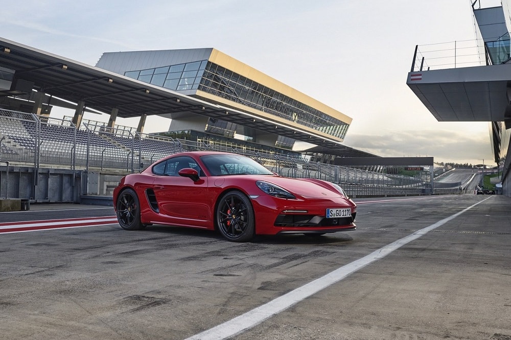 Porsche stelt 718 Boxster en Cayman GTS voor