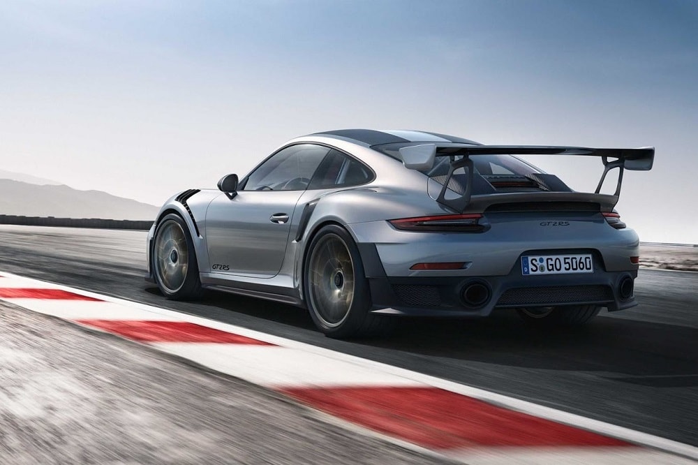 Gelekt: officiële foto's van nieuwe Porsche 911 GT2 RS