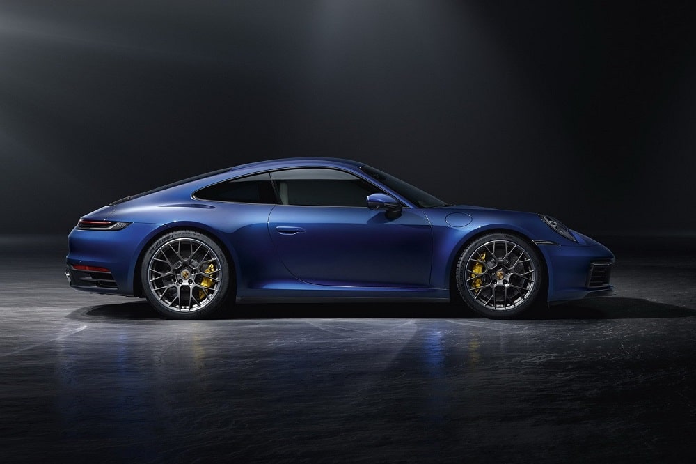 Porsche haalt doek van nieuwe 911