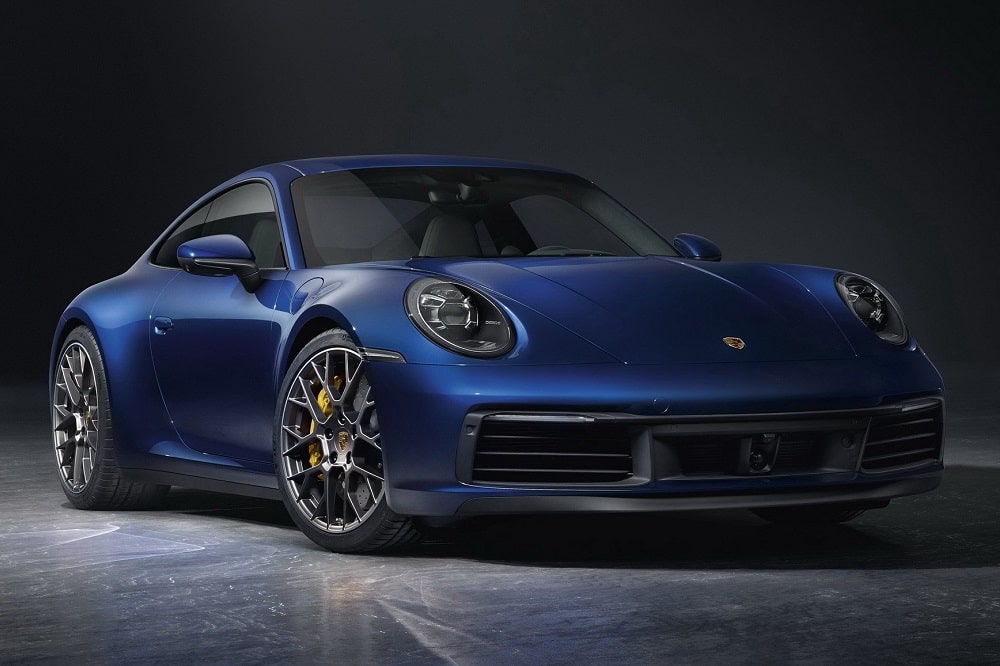 Porsche haalt doek van nieuwe 911