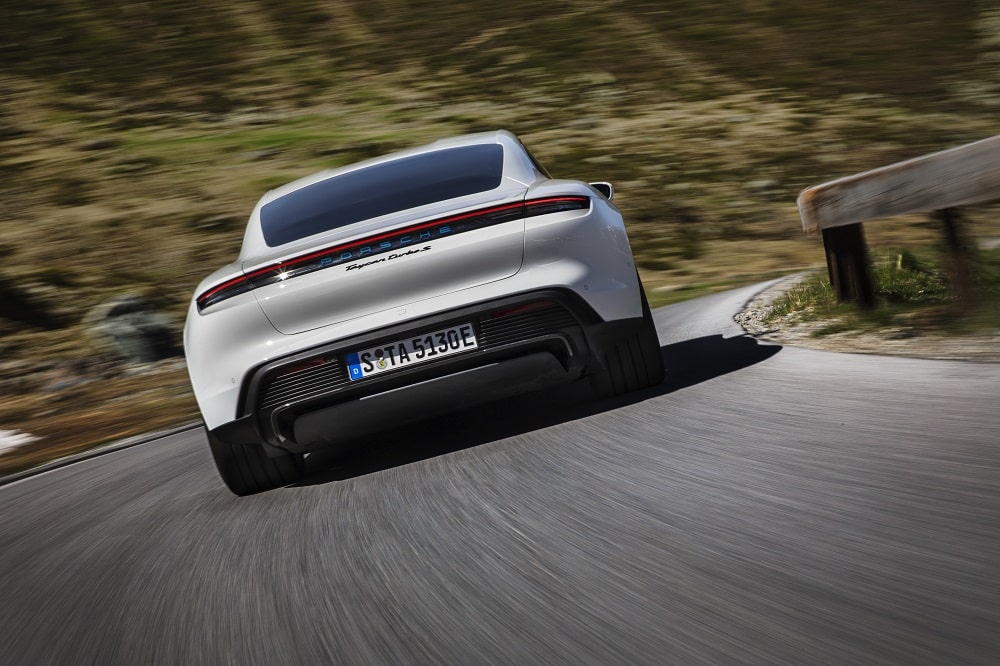 Elektrische Porsche Taycan Turbo en Turbo S officieel voorgesteld