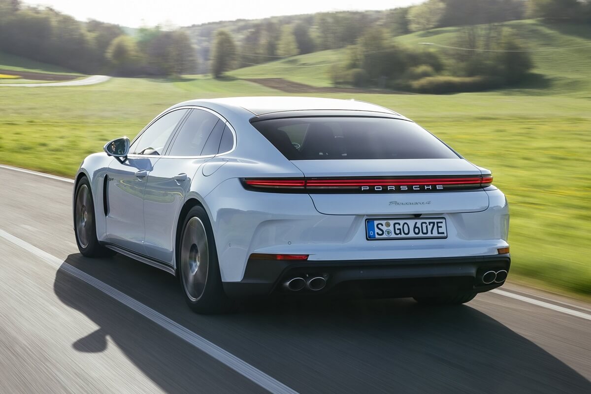 Porsche Panamera GTS 500 CV  trazione integrale 2025