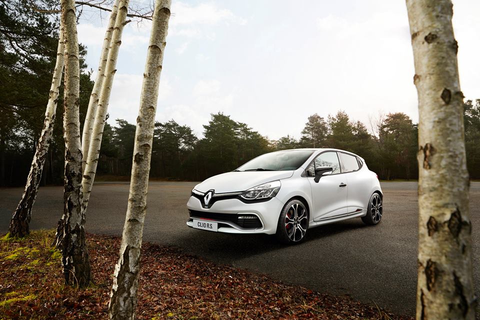 Renault onthult extra krachtige Clio RS 220 EDC Trophy