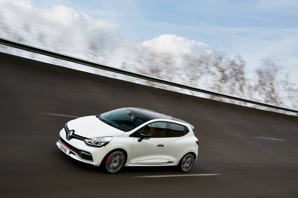 Renault onthult extra krachtige Clio RS 220 EDC Trophy