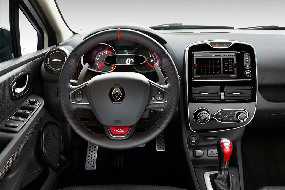 Renault onthult extra krachtige Clio RS 220 EDC Trophy