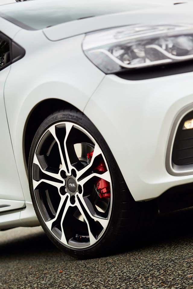 Renault onthult extra krachtige Clio RS 220 EDC Trophy