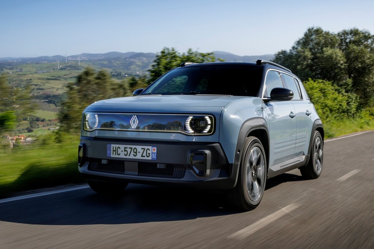 Renault 4 E-Tech Electric 2025
