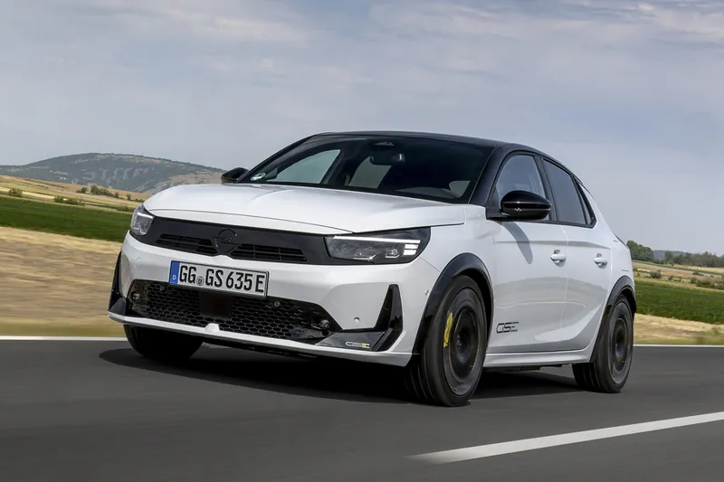 Eerste test Opel Corsa GSE: een echte elektrische hot hatch