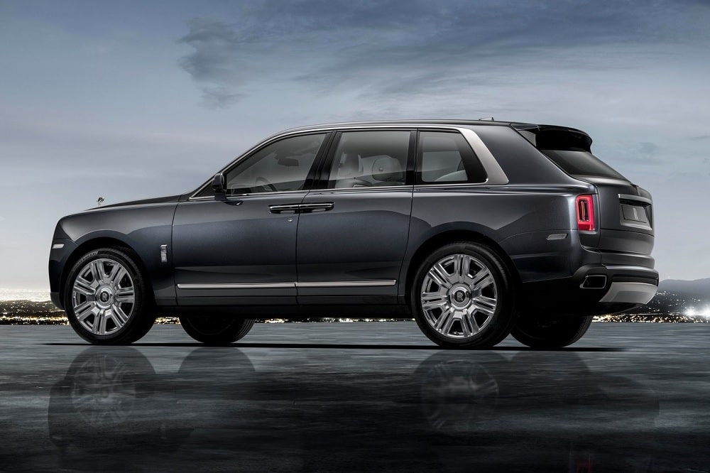 Rolls-Royce Cullinan 6.75 twin-turbo V12 571 ch  traction intégrale 2025