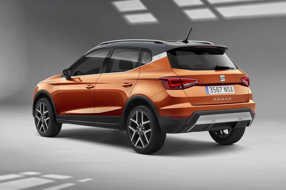 Tappetino Protettivo Pedana Poggiapiede ESSE2EMME Per Seat Arona 2017 - Made In Italy