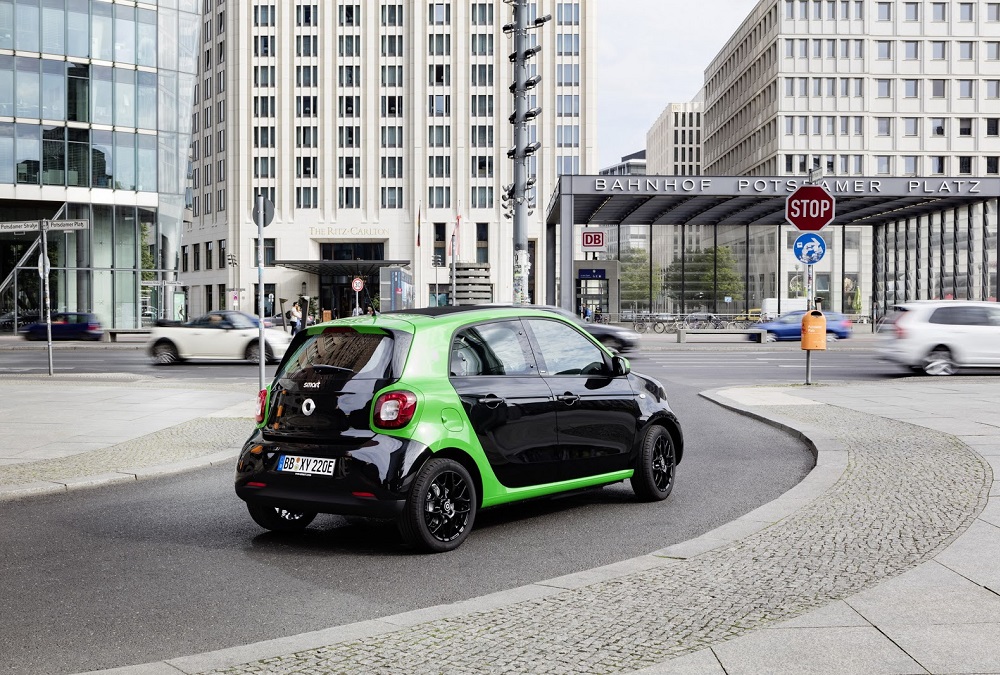 Smart lanceert Fortwo en Forfour Electric Drive