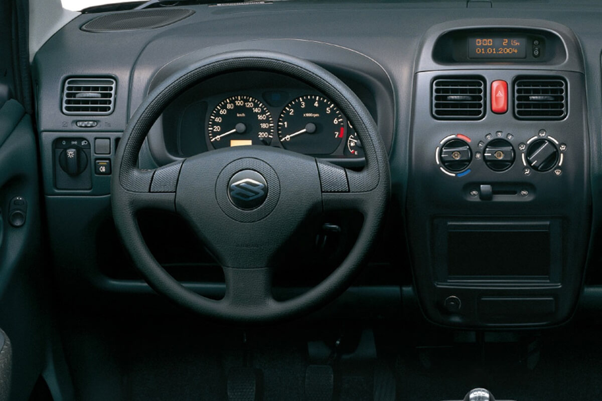 Suzuki Wagon R 2003-2006 interieur dashboard