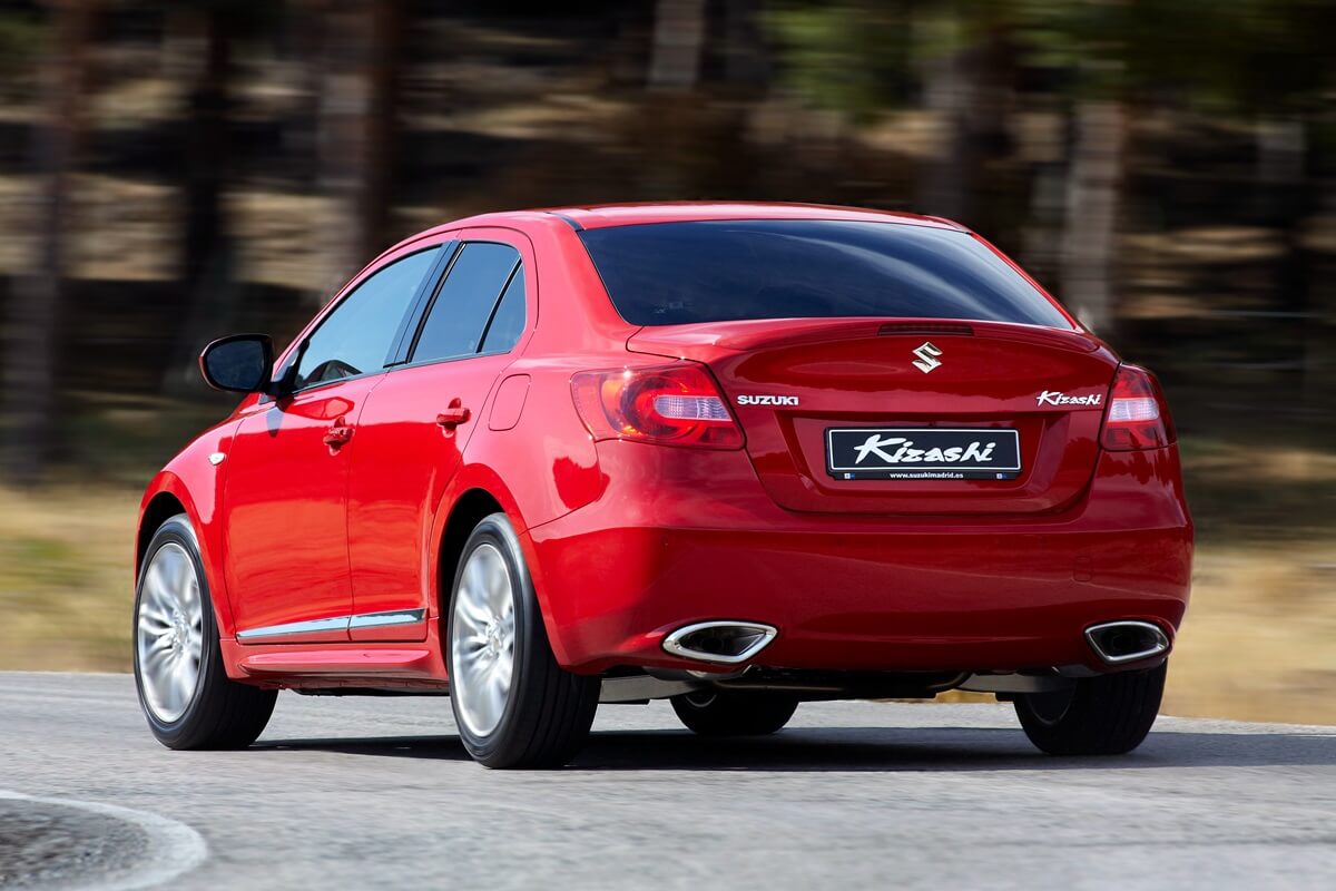 Suzuki Kizashi 2010-2015 extérieur arrière