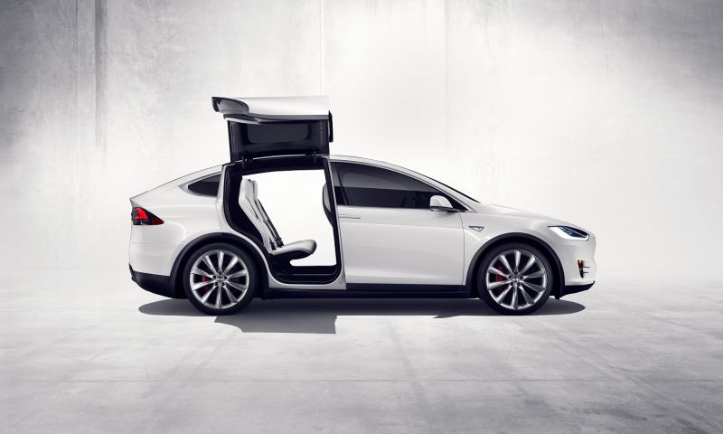 Tesla Model X nu helemaal officieel