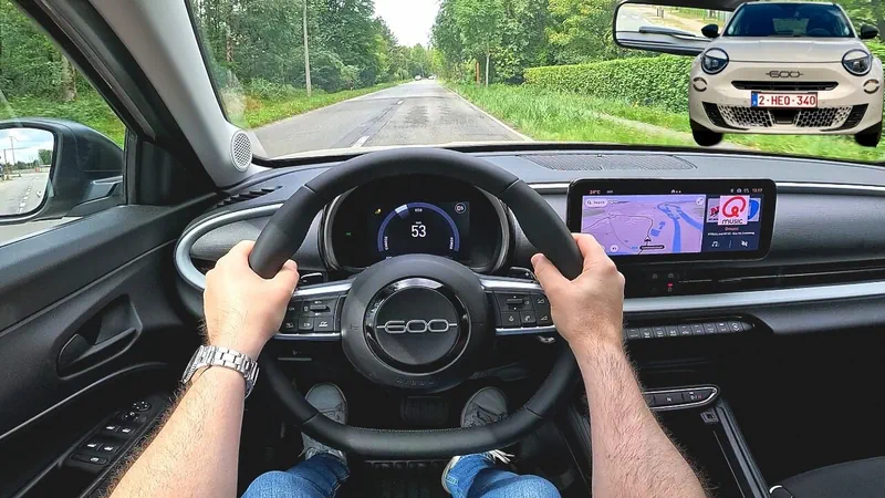 Fiat 600 Hybrid 2025: exterieur, interieur & POV testrit